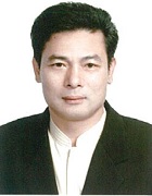 村里長：康忠義 