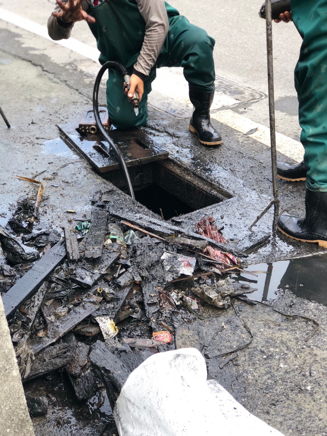〔清淤〕永豐村東西路742巷水溝淤積處理 