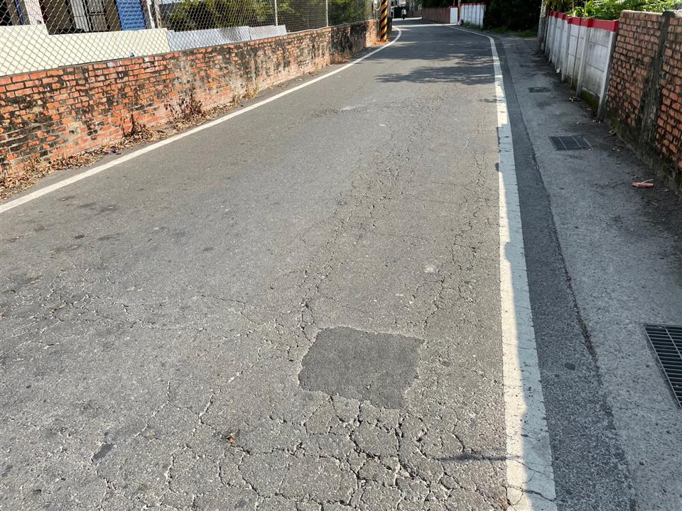 埤頭鄉豐崙村埤周路（彰148）路面改善工程施工前