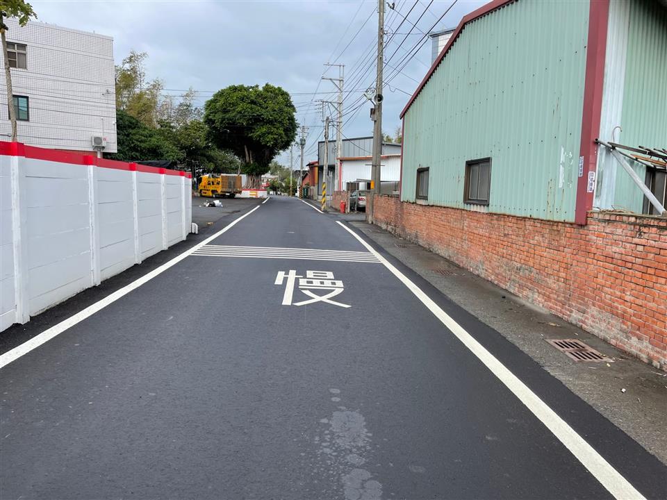 埤頭鄉豐崙村埤周路（彰148）路面改善工程施工後