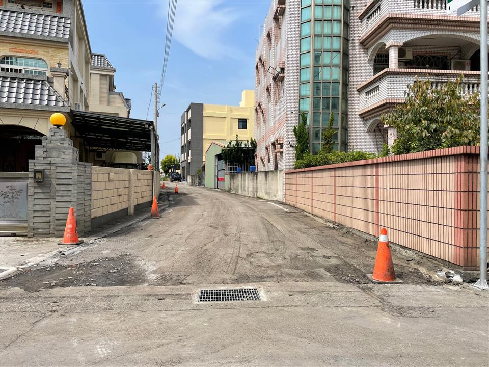 埤頭鄉平原村稻香路464巷、和平路等道路改善工程稻香路464巷施工中