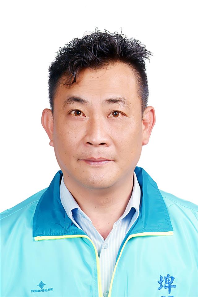 陳俊清代表