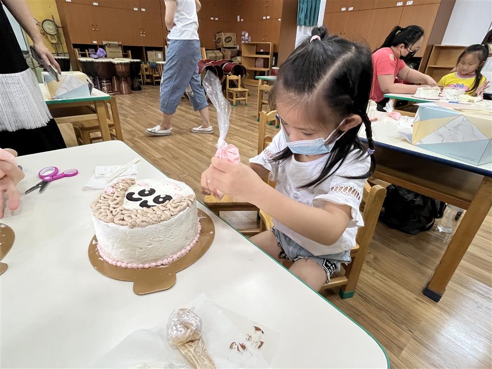 111學年度社區教保資源中心假日親子活動（八）～愛無限111學年度社區教保資源中心假日親子活動（八）～愛無限