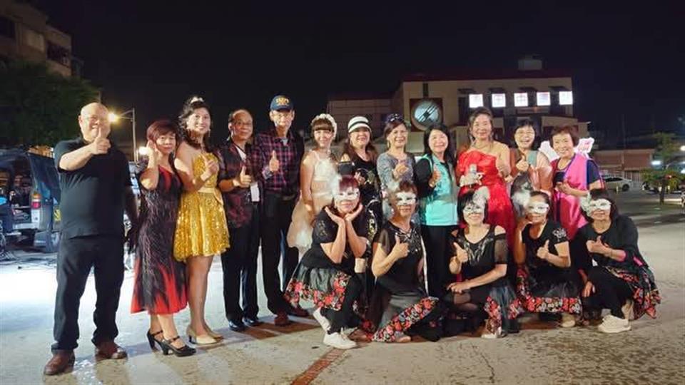 芬送幸福 站前音樂分享-築夢雅園公益團隊