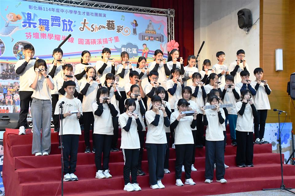 縮圖：04陽明國中表演.JPG