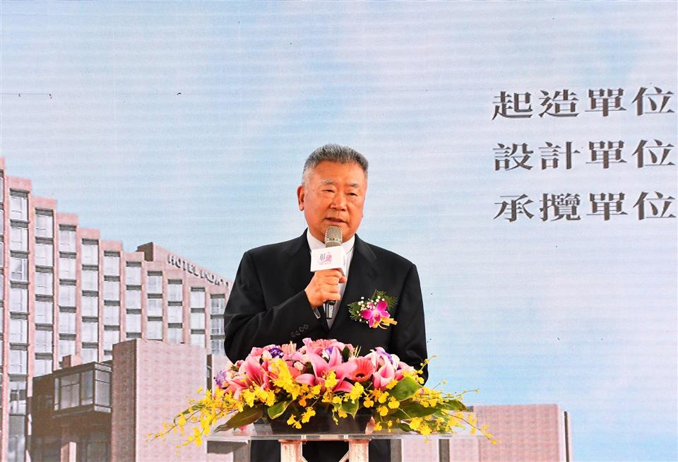 縮圖：15許董事長致詞