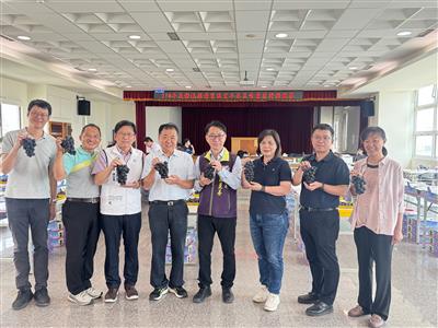北半球最早採收的鮮食葡萄!彰化縣溫室早春葡萄評鑑冠軍出爐，Q甜可口猶如蜜糖，嚐鮮趁現在！