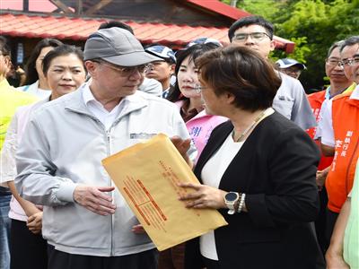 照片：卓揆視察彰化芬園貓羅溪改善工程   王惠美縣長爭取建設經費