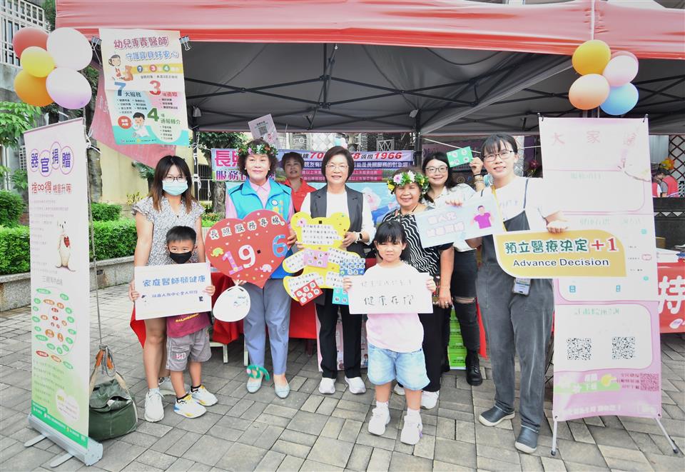 縮圖：13原住民族日-縣長巡攤9