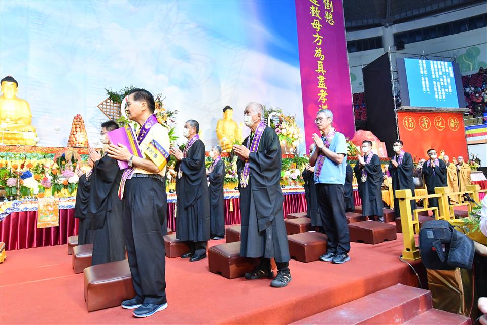縮圖：06供佛齋僧大會祈福
