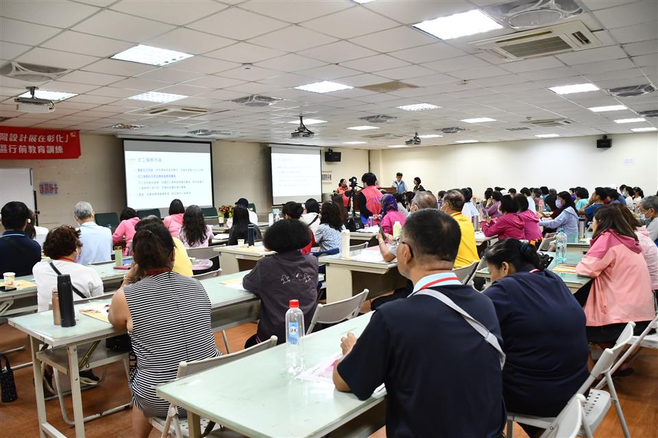 縮圖：06 台灣設計展志工教育訓練現場
