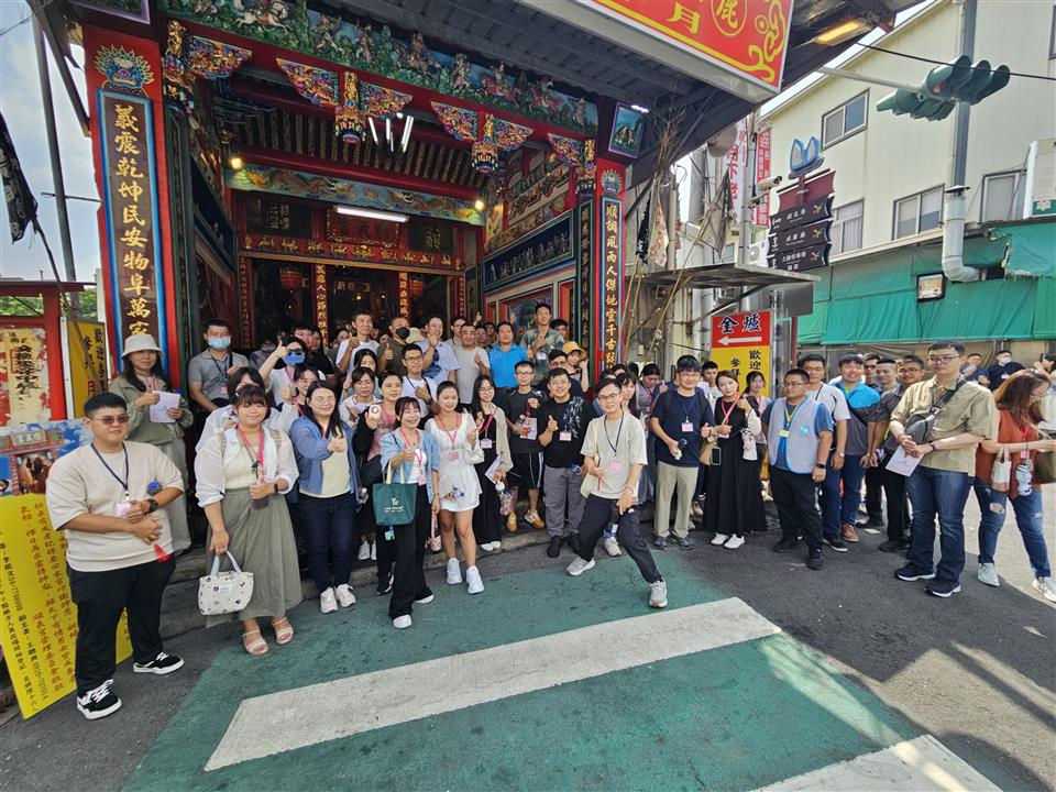 縮圖：04 愛在鹿徑