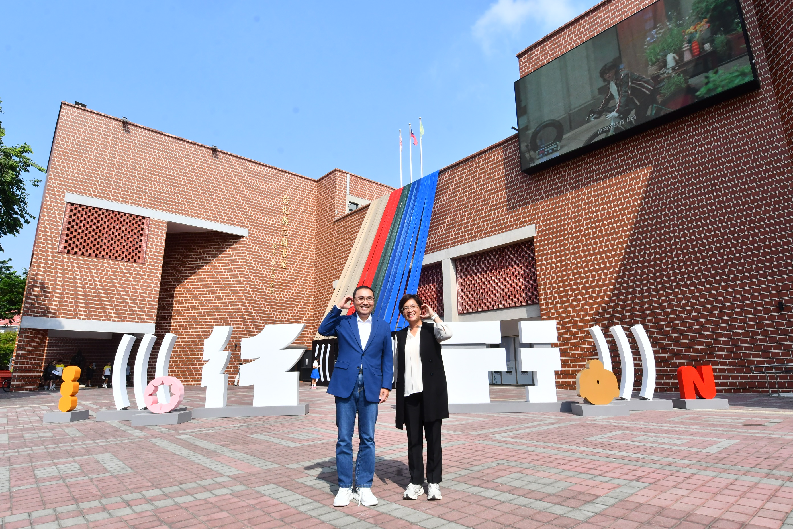 圖新北市長侯友宜到訪2025台灣設計展　大讚超級精彩、令人感動