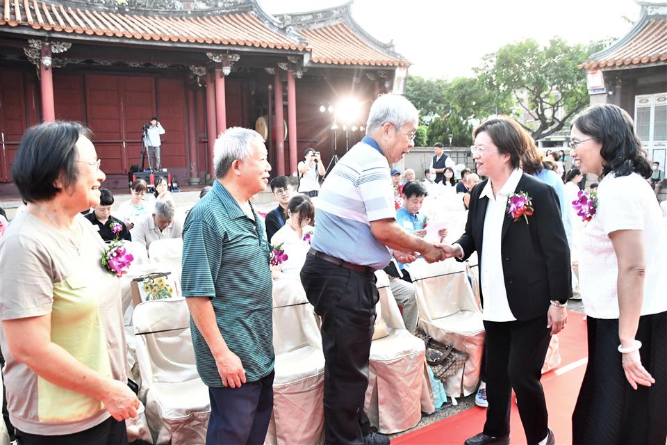 縮圖：03磺溪文學獎頒獎