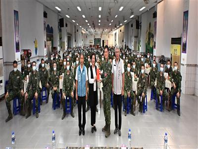 前往台南大內營區探視彰化子弟兵 勉勵立定志向、積極進取