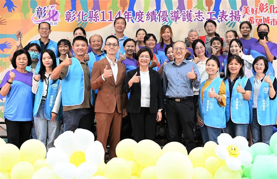 縮圖：07學校志工合照