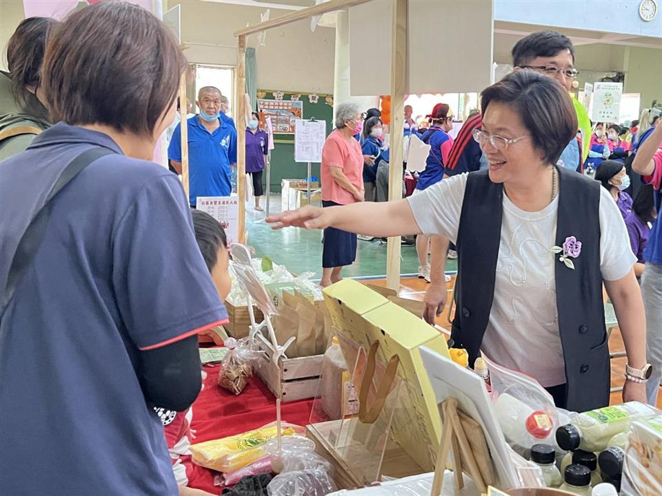 縮圖：04-活動照片