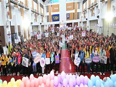 銀髮換數師─拉密大賽  90歲長者祖孫檔熱情參與 