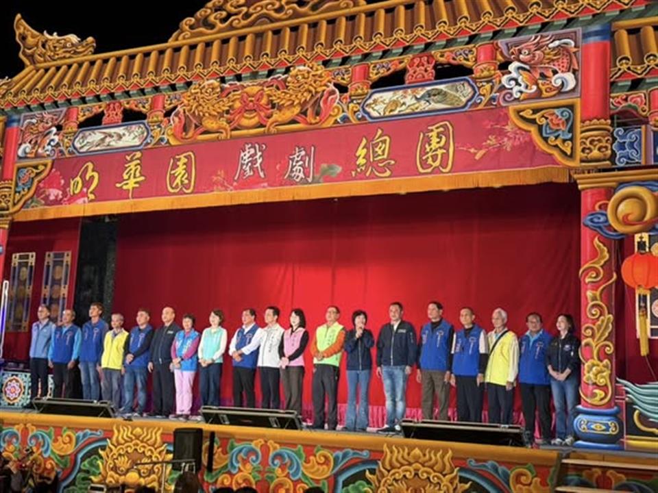 114年12月明華園戲劇團由孫翠鳳帶團演出